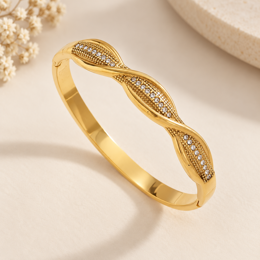 Serena Wave Bangle